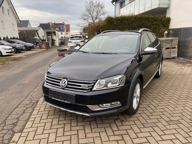 Gebraucht VW Passat Basis 211 PS (155 kW) 2013 Schwarz Kombi