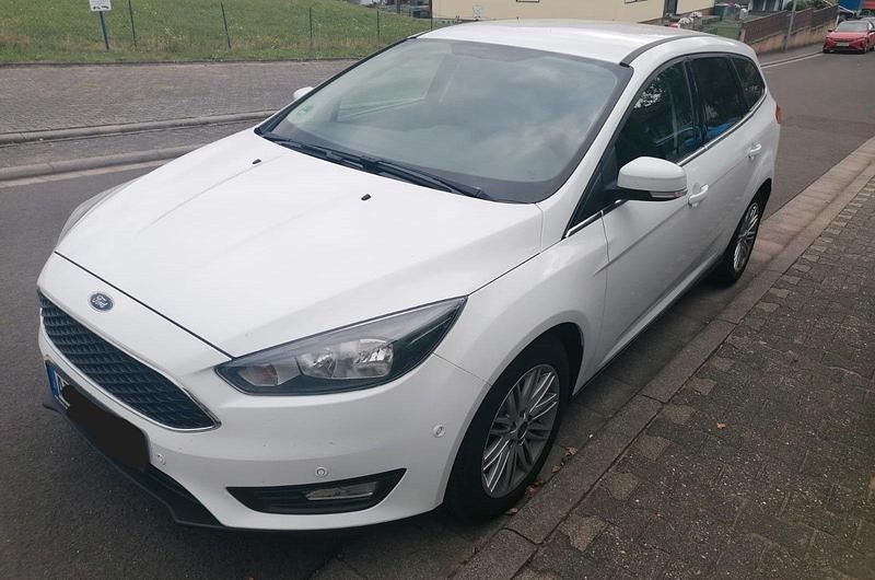 Gebraucht Ford Focus Trend 120 PS (88 kW) 2017 Weiß Kombi