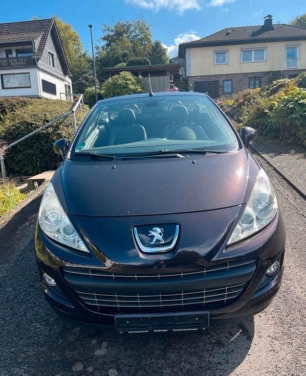 Braun Gebraucht 2015 Peugeot 207 CC Cabrio | 6.350 € (Fairer Preis) - Bild 1/4
