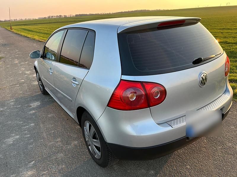 Gebraucht VW Golf IV 102 PS (75 kW) 2004 Silber Limousine