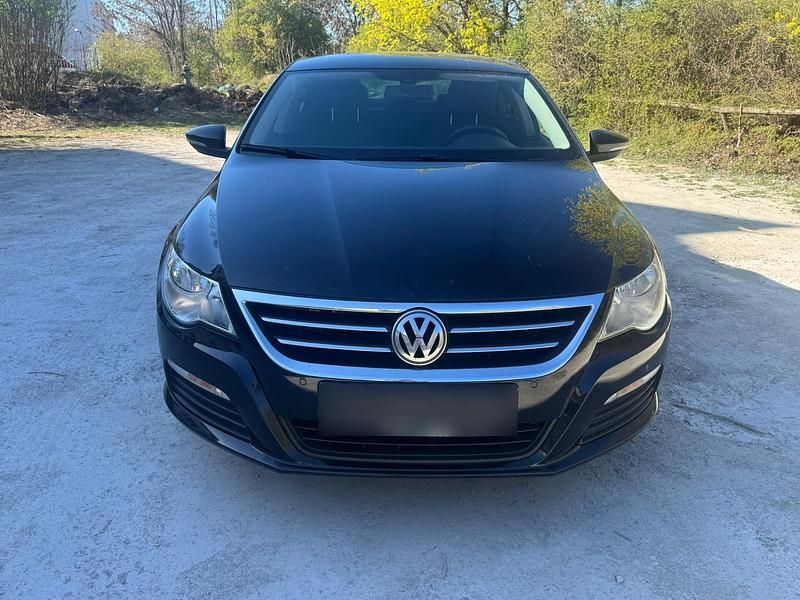 Gebraucht VW Passat 140 PS (102 kW) 2011 Schwarz Coupé