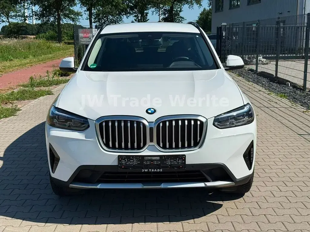 Gebraucht BMW X3 Sport Line 190 PS (139 kW) 2024 Weiß SUV
