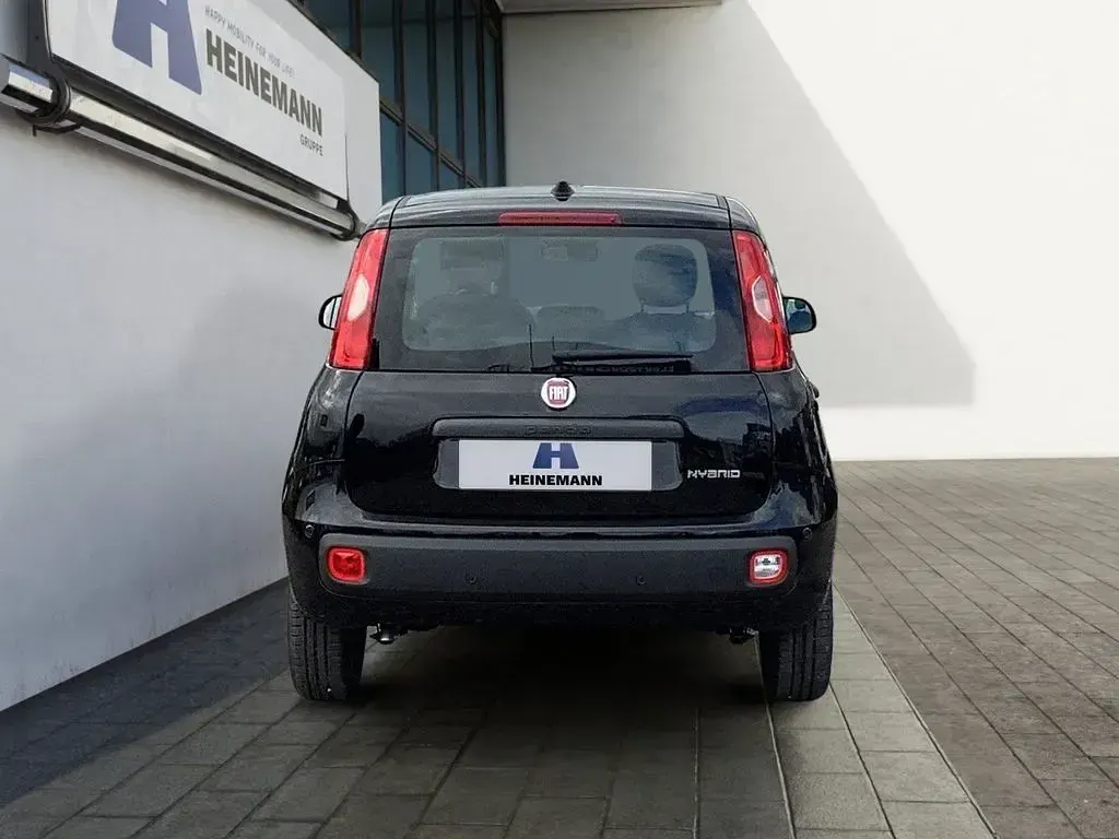 Neu Fiat Panda 65 PS (47 kW) 2026 Cinema schwarz Kleinwagen