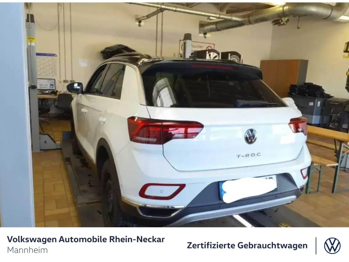 Gebraucht VW T-Roc Style 150 PS (110 kW) 2023 Pure white SUV