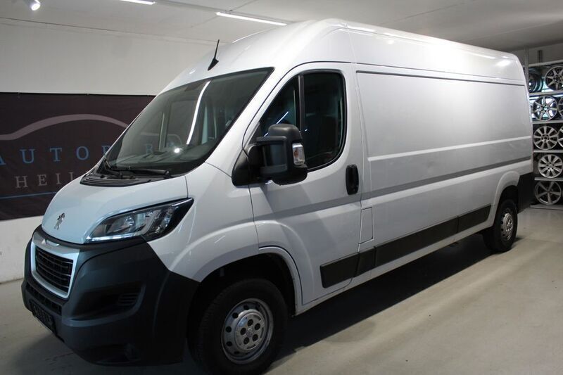 Weiß Gebraucht 2021 Peugeot Boxer Van | 10.699 € (Teuer) - Bild 1/4