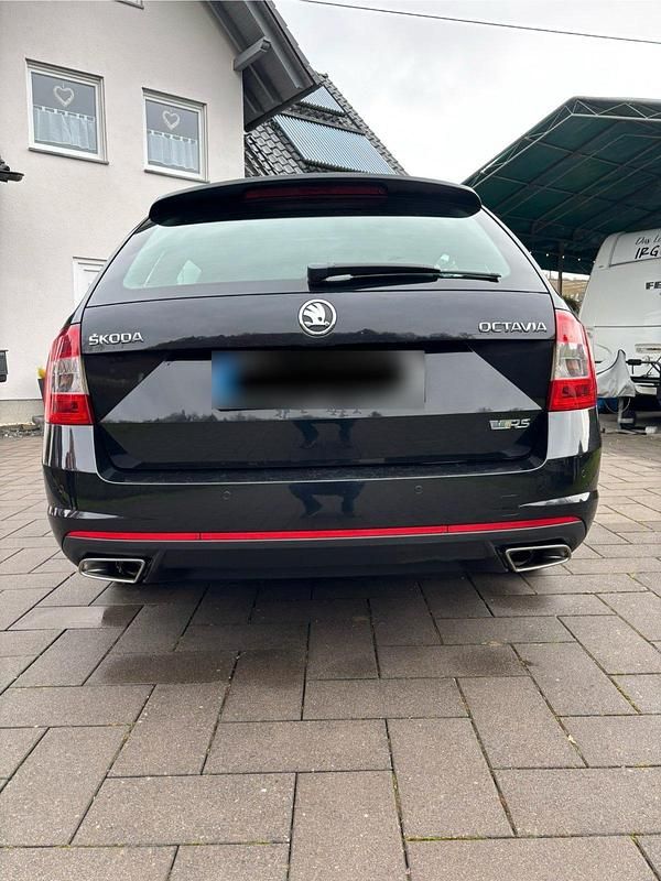 Gebraucht Skoda Octavia RS 220 PS (161 kW) 2014 Schwarz Kleinwagen