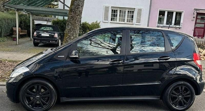 Gebraucht Mercedes A160 82 PS (60 kW) 2011 Schwarz Van / Kleinbus