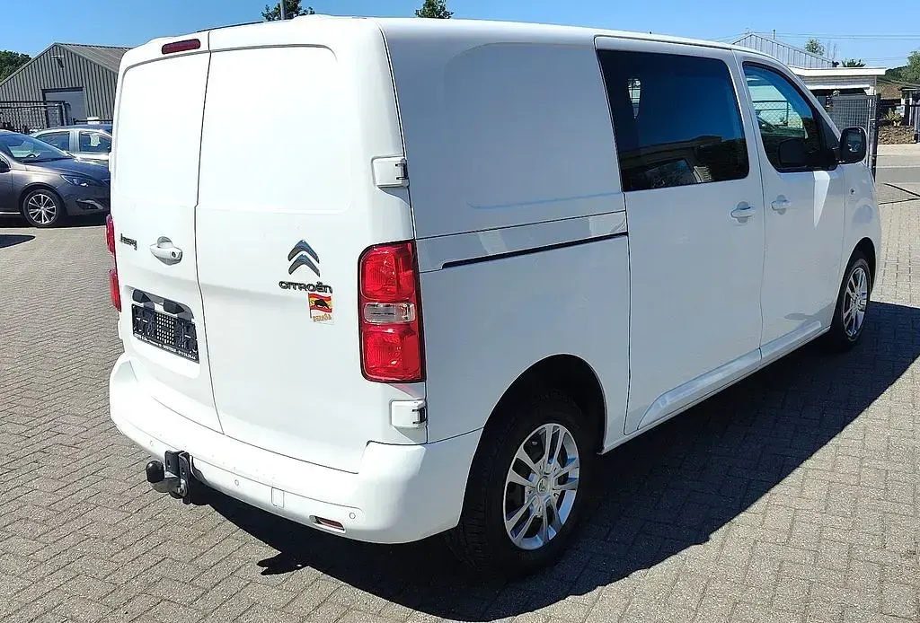 Gebraucht Citroën Jumpy 122 PS (89 kW) 2017 Weiß Van / Kleinbus
