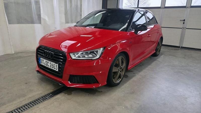 Gebraucht Audi A1 Sportback Sport 192 PS (141 kW) 2015 Rot Kleinwagen