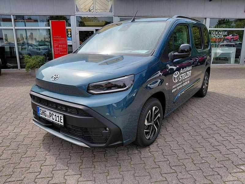 Gebraucht Toyota Proace Verso City 100 kW (136 PS) 2025 Libeccio blue metallic Kombi