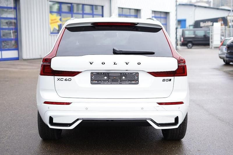 Neu Volvo XC60 250 PS (183 kW) 2025 Weiß SUV