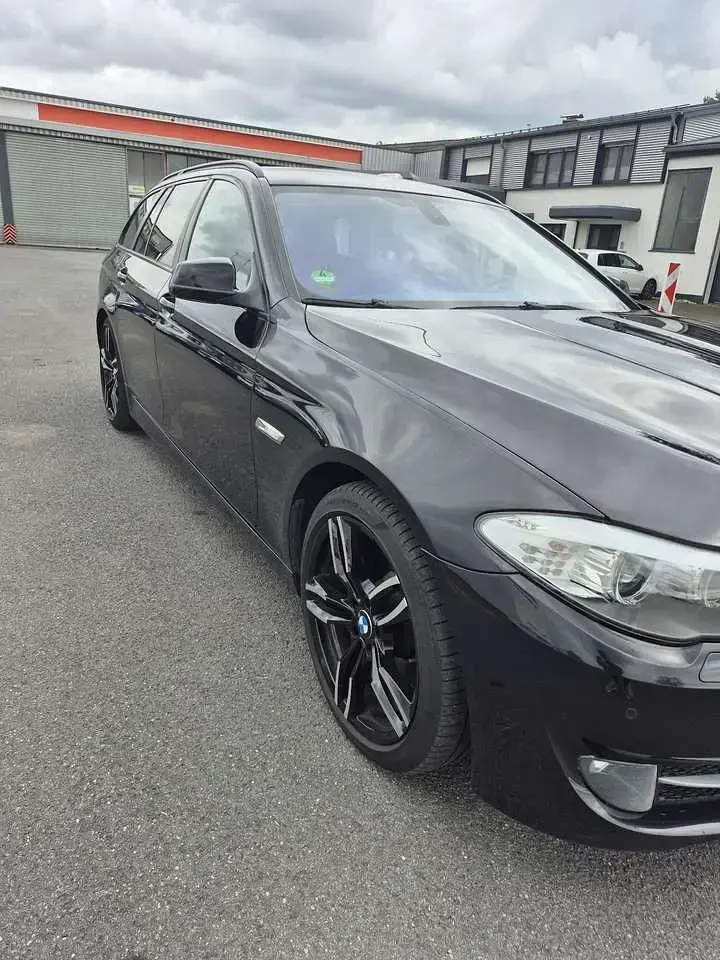 Gebraucht BMW 520 184 PS (135 kW) 2011 Kombi