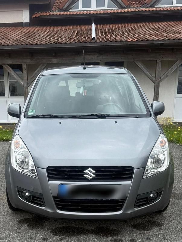 Silber Gebraucht 2010 Suzuki Splash Kleinwagen | 4.850 € (Fairer Preis) - Bild 1/4