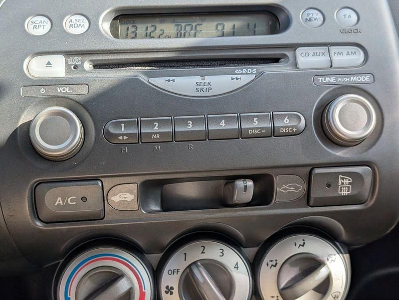 Gebraucht Honda Jazz 78 PS (57 kW) 2005 Blau Kleinwagen