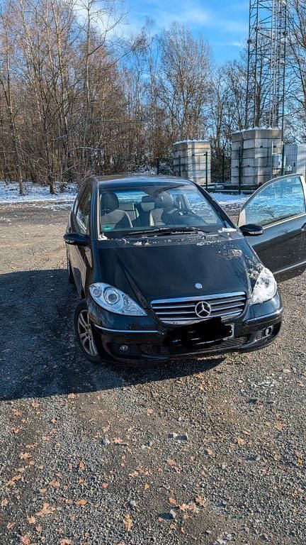Schwarz Gebraucht 2007 Mercedes A150 Avantgarde Limousine | 3.100 € (Superpreis) - Bild 1/4