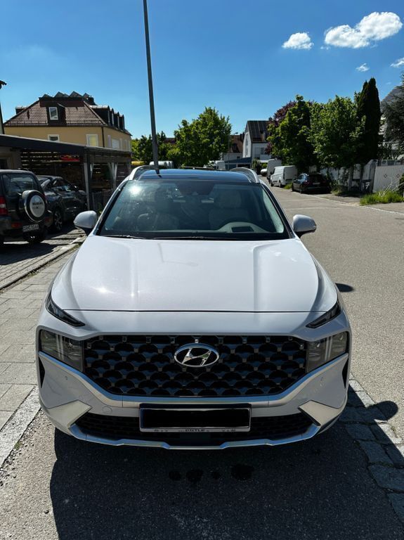 Weiß Gebraucht 2021 Hyundai Santa Fe Signature SUV | 40.900 € (Etwas zu teuer) - Bild 1/4