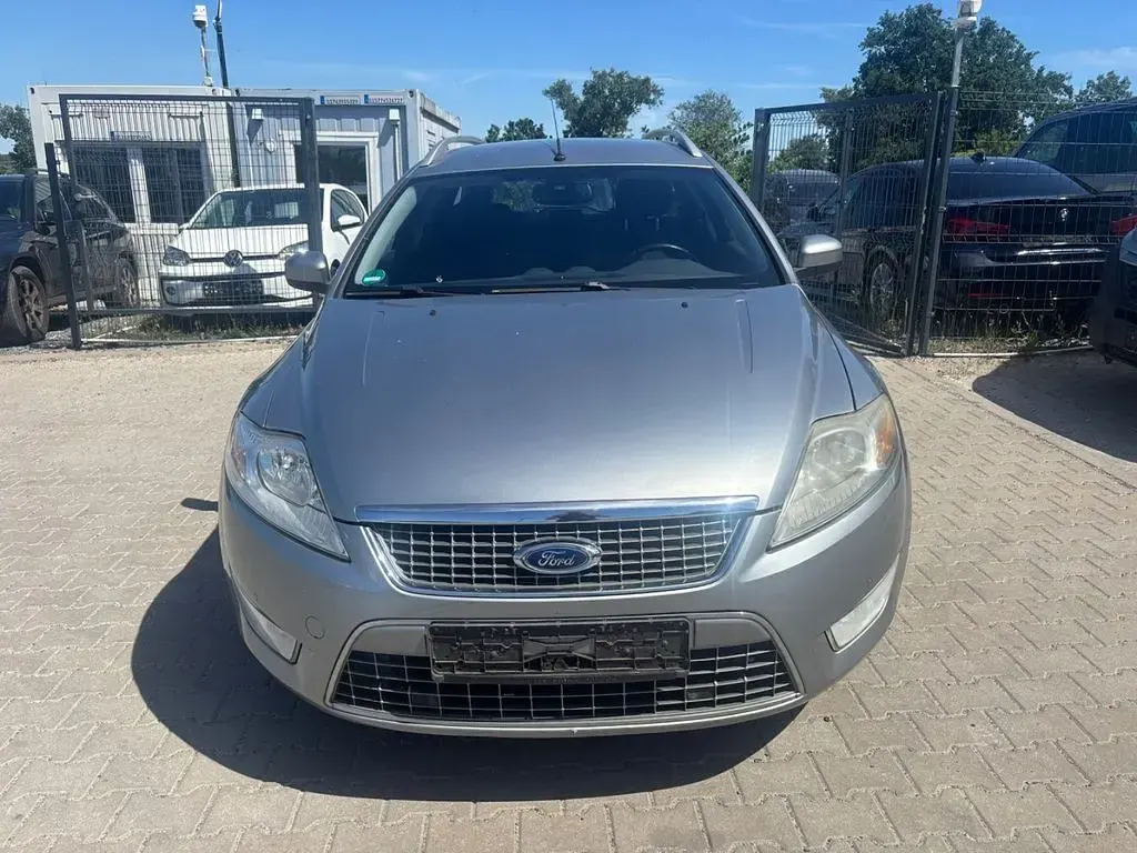 Gebraucht Ford Mondeo Titanium 140 PS (102 kW) 2008 Silber Limousine