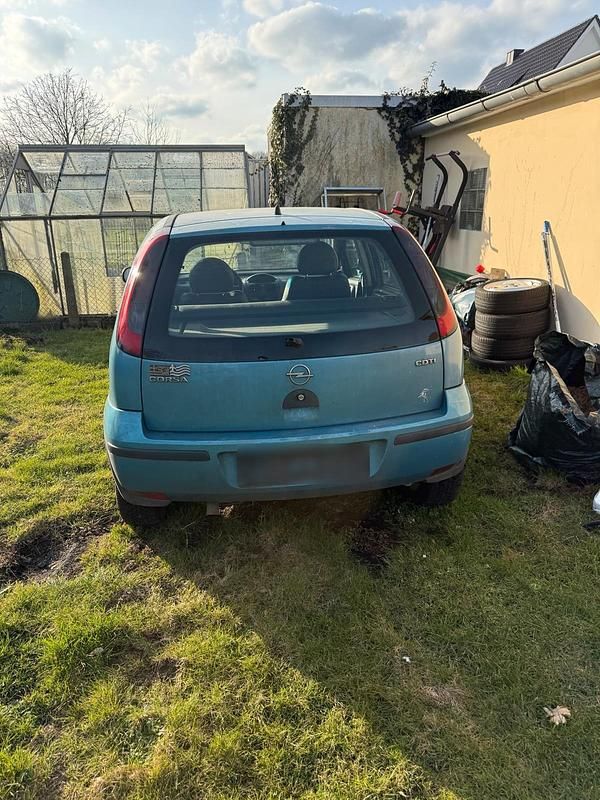 Gebraucht Opel Corsa 70 PS (51 kW) 2004 Blau Kleinwagen