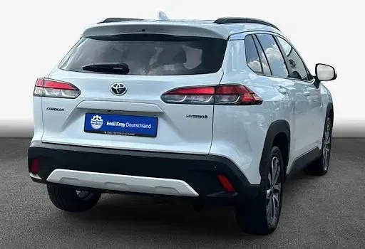Gebraucht Toyota Corolla Cross Team 197 PS (144 kW) 2022 Weiß SUV