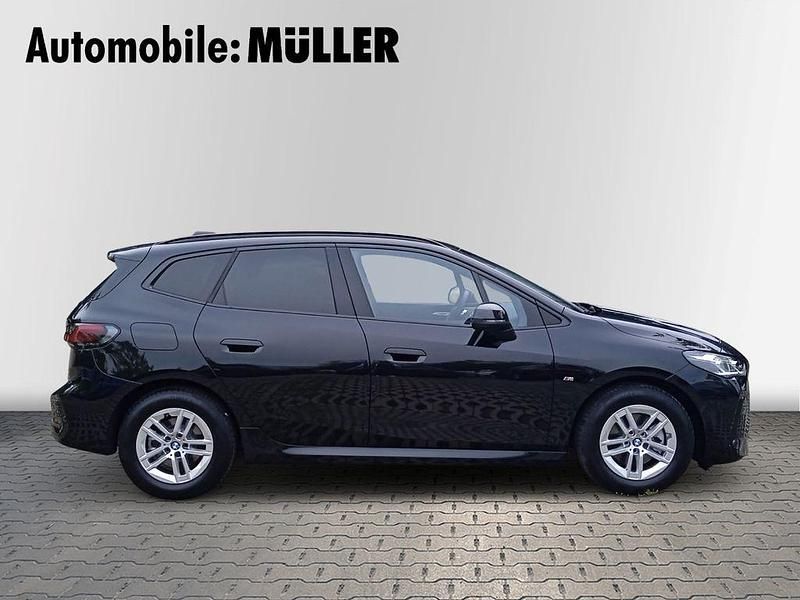 Gebraucht BMW 220 Active Tourer M Sport 156 PS (114 kW) 2025 Schwarz Van / Kleinbus