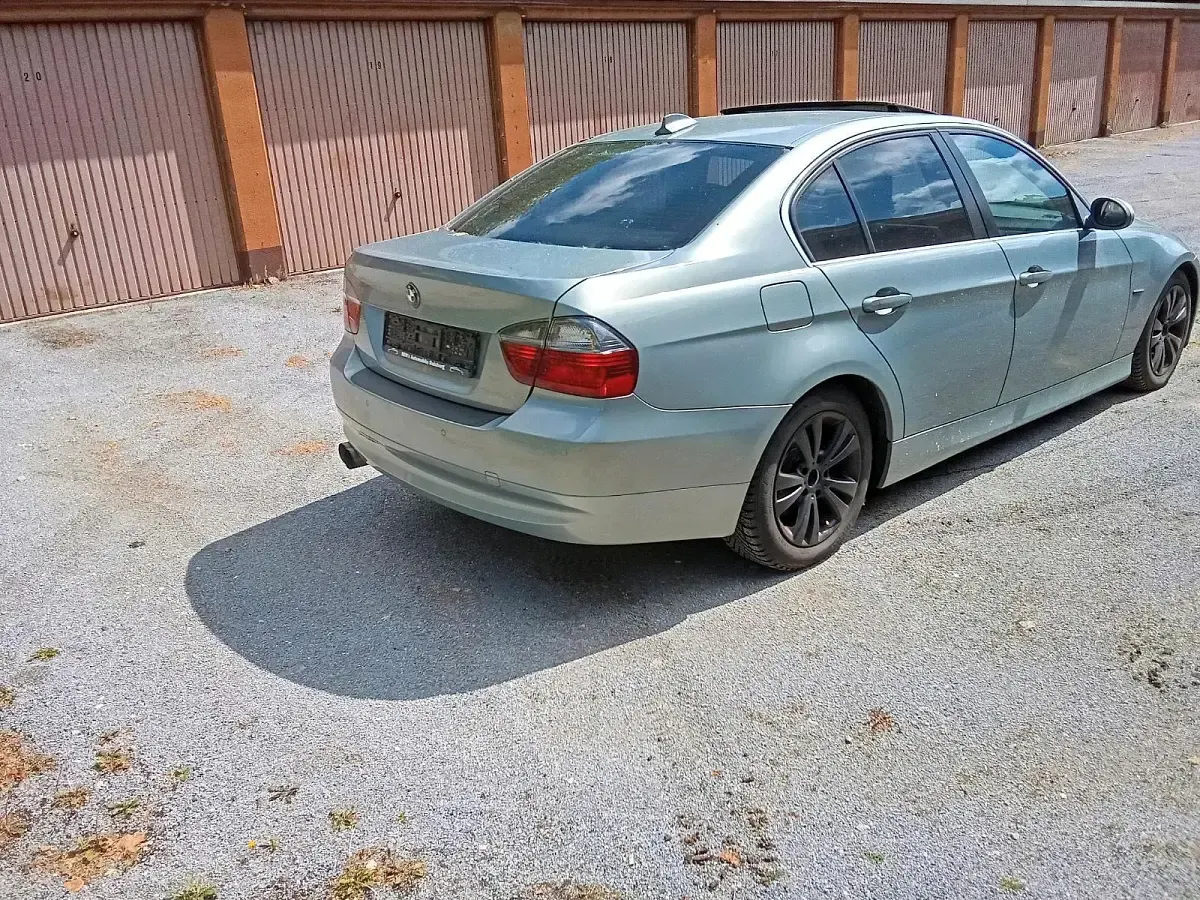 Gebraucht BMW 325 219 PS (161 kW) 2005 Silber Limousine