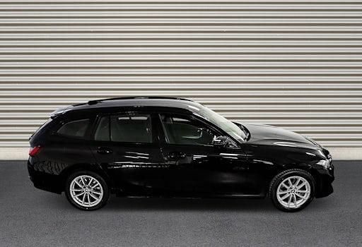 Gebraucht BMW 320 Shadowline 184 PS (135 kW) 2023 Schwarz Kombi