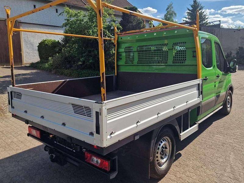 Gebraucht Ford Transit 105 PS (77 kW) 2017 Yellow green Van / Kleinbus