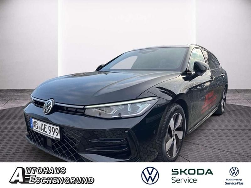 Gebraucht VW Passat R-line 150 PS (110 kW) 2025 Schwarz Kombi