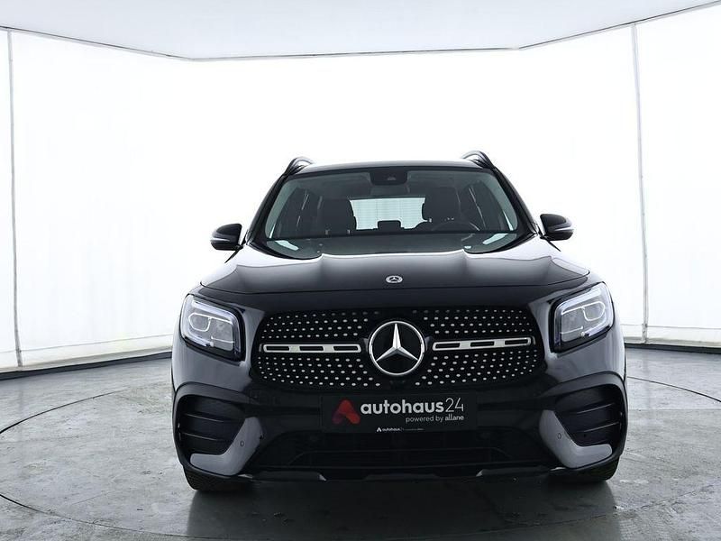Gebraucht Mercedes GLB180 AMG line 136 PS (100 kW) 2023 Schwarz SUV