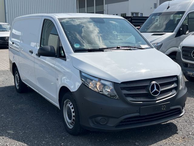 Andere Gebraucht 2023 Mercedes Vito Van / Kleinbus | 23.205 € - Bild 1/4
