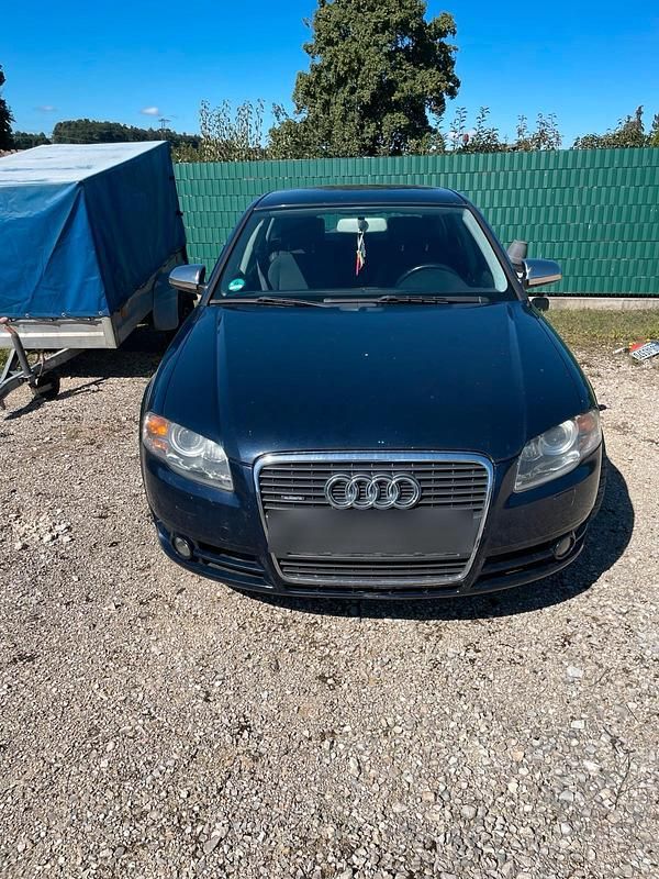 Blau Gebraucht 2005 Audi A4 Limousine | 3.000 € (Guter Preis) - Bild 1/4