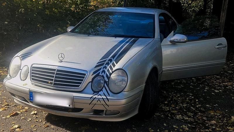 Gebraucht Mercedes CLK200 163 PS (119 kW) 2001 Silber Coupé