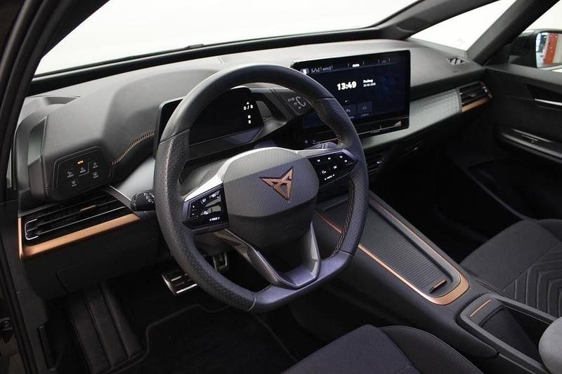 Second-hand Cupra Born 150 kW (204 CP) 2023 Gri Hatchback