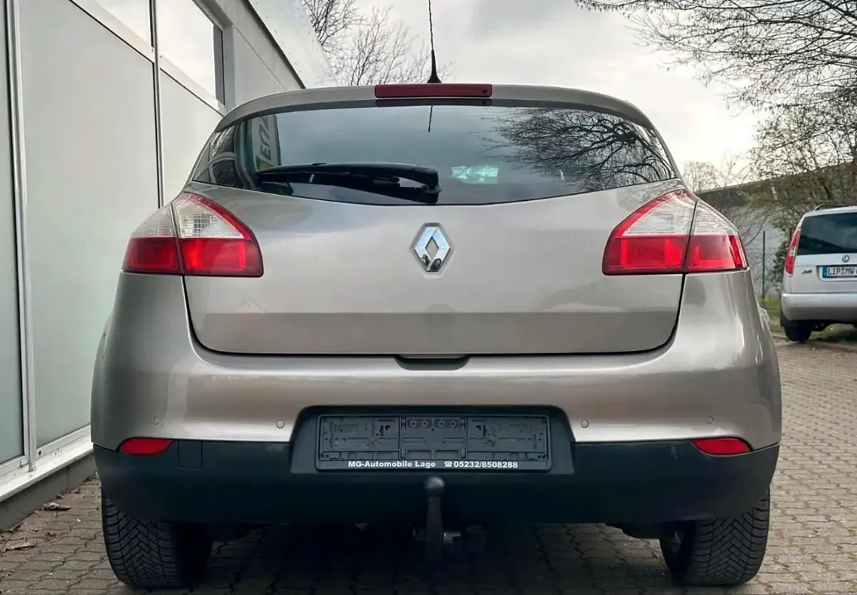 Gebraucht Renault Mégane 131 PS (96 kW) 2009 Gold Kleinwagen