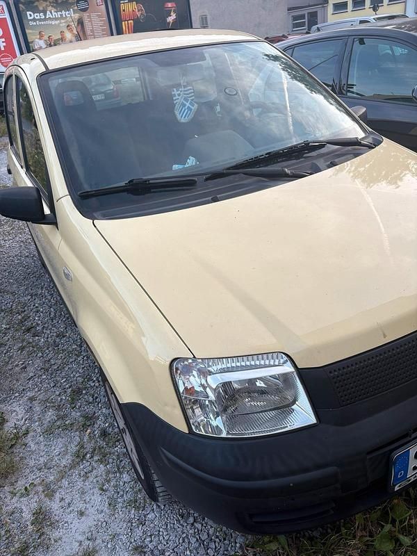 Gelb Gebraucht 2009 Fiat Panda Kleinwagen | 1.350 € - Bild 1/4
