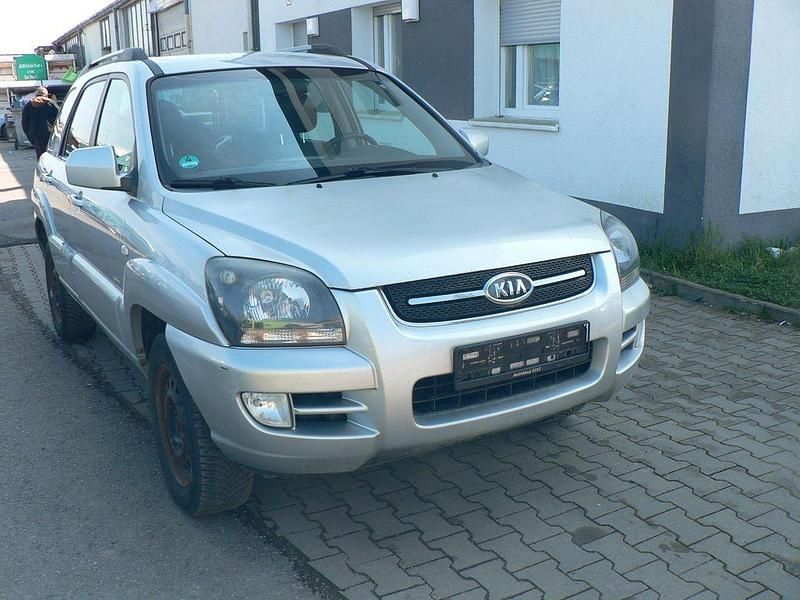 Gebraucht Kia Sportage LX 141 PS (103 kW) 2008 Silber SUV