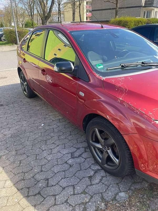 Gebraucht Ford Focus Titanium 109 PS (80 kW) 2006 Limousine