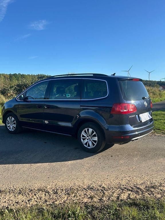 Gebraucht VW Sharan Life 140 PS (102 kW) 2014 Blau Van / Kleinbus