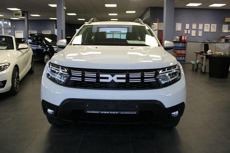 Gebraucht Dacia Duster Expression 116 PS (85 kW) 2023 Weiß SUV