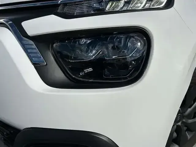 Usado Citroën C3 Live 82 CV (60 kW) 2021 Blanco Utilitario