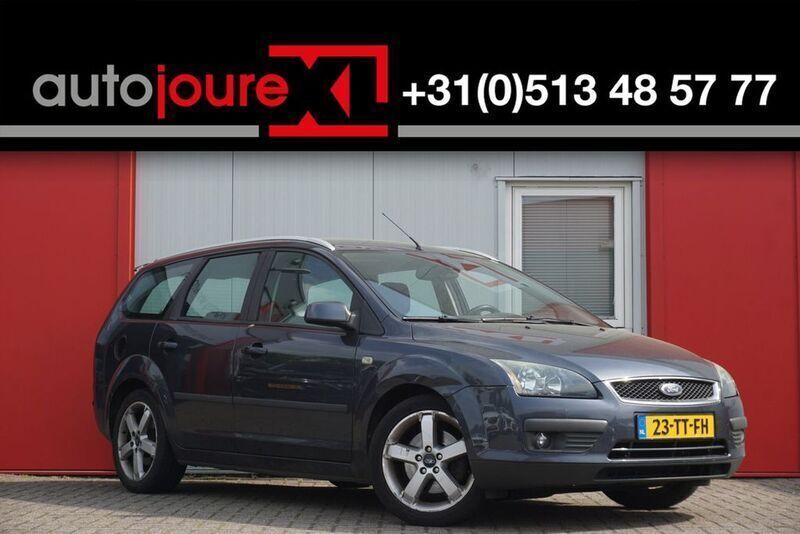 Grau Gebraucht 2007 Ford Focus Kombi | 999 € (Guter Preis) - Bild 1/4