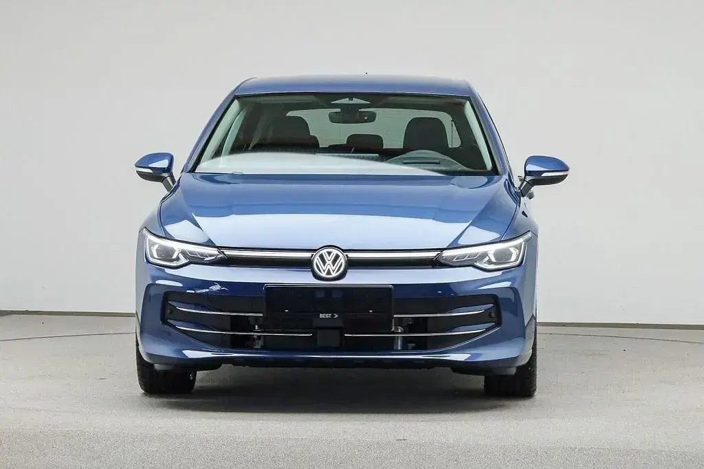 Ny VW Golf VIII Style 204 HK (150 kW) 2026 Blå Sedan