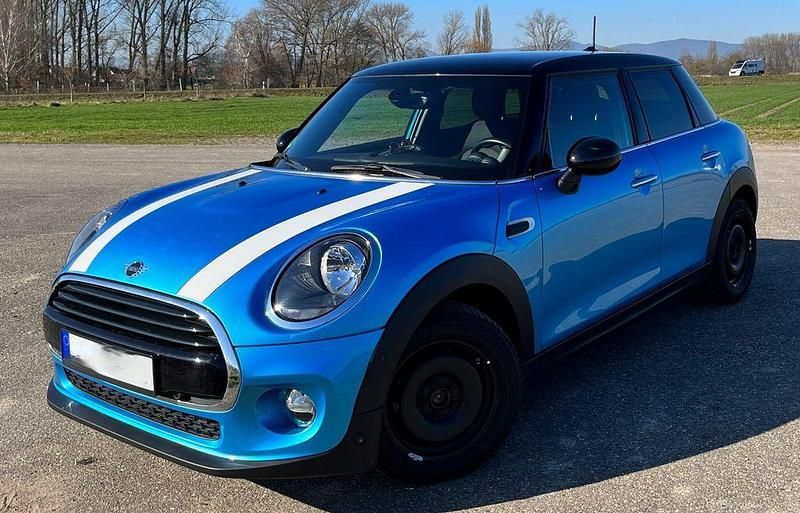 Gebraucht Mini Cooper D Pepper 116 PS (85 kW) 2018 Blau Kleinwagen