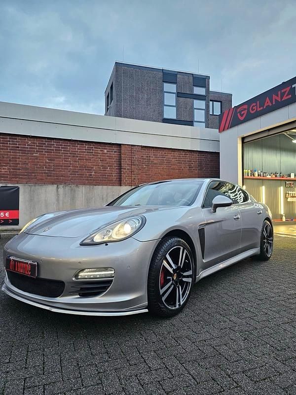 Gebraucht Porsche Panamera 250 PS (183 kW) 2012 Silber Kleinwagen