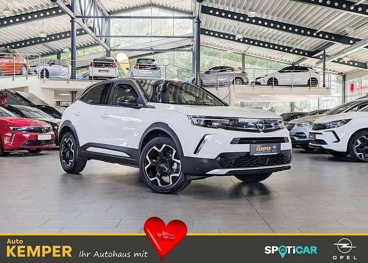 Jade weiß Gebraucht 2021 Opel Mokka Ultimate SUV | 21.350 € (Fairer Preis) - Bild 1/4