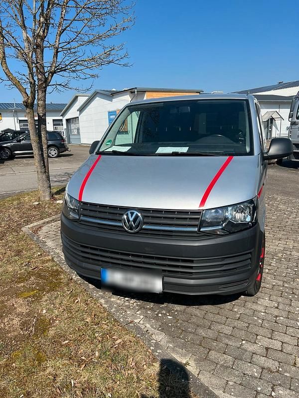 Gebraucht VW Transporter 150 PS (110 kW) 2019 Grau Van