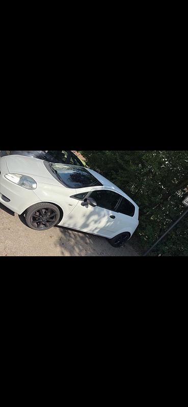 Gebraucht Fiat Punto 60 PS (44 kW) 2009 Weiß Kleinwagen