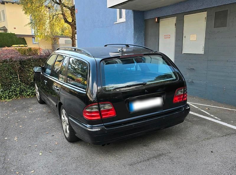 Gebraucht Mercedes E320 236 PS (173 kW) 2002 Schwarz Kombi