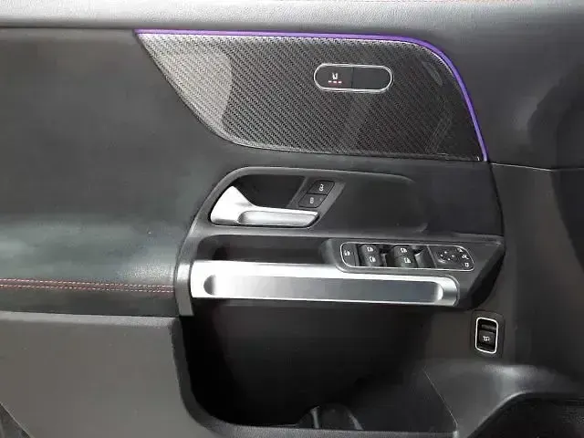Gebraucht Mercedes GLB220 AMG line 190 PS (139 kW) 2021 Nachtschwarz SUV