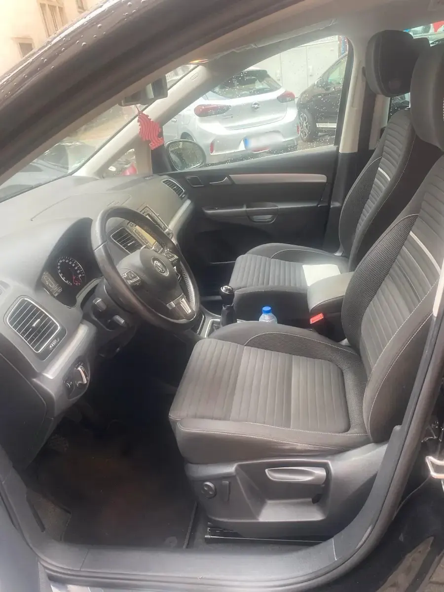 Gebraucht VW Sharan 140 PS (102 kW) 2014 Schwarz Van / Kleinbus